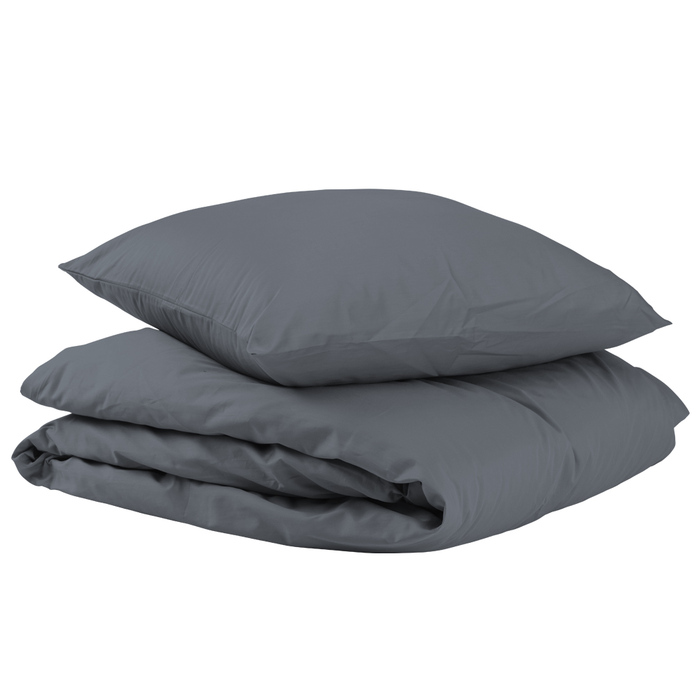 Se Unikka sengetøj 200x200 mørkegrå satin hos Drømmeland